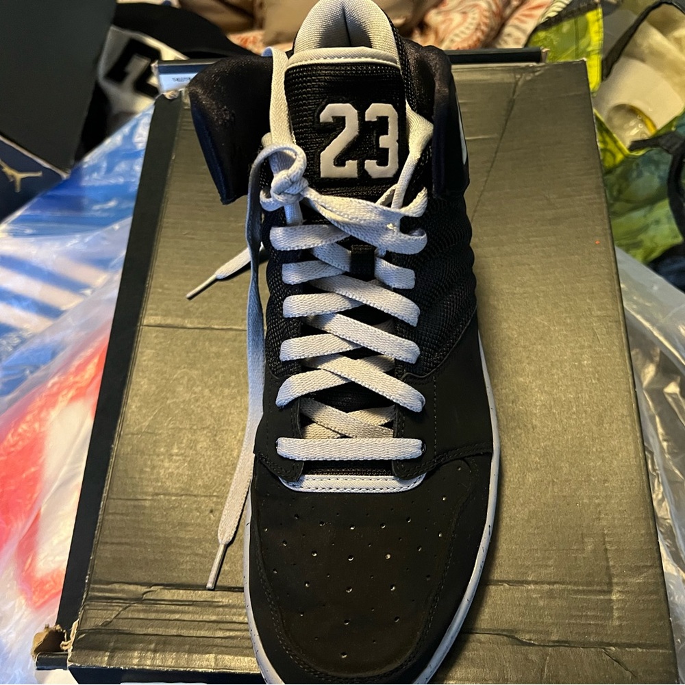Jordan’s 1 premium flight